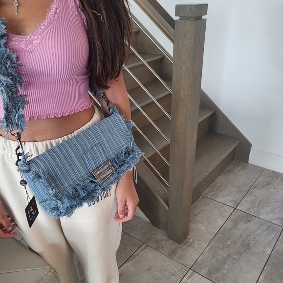 Denim baguette bag - Picture 11 of 11